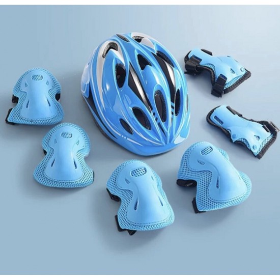 L.O.L Surprise Pogo It With Free Helmet Set L.O.L Surprise Pogo It With Free Helmet Set