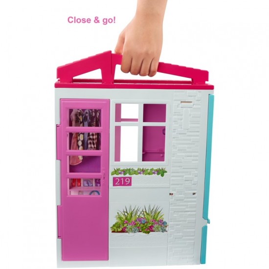 Barbie Estate Fully Furnished Close & Go House with Themed Accessories