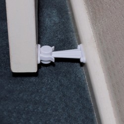 Dreambaby 2pk Safety Door Catches Dreambaby 2pk Safety Door Catches
